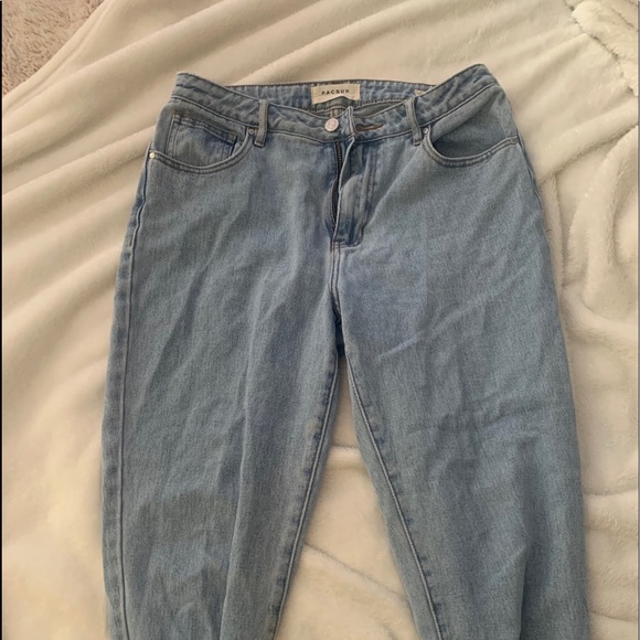 pacsun lightwashed mom jeans - Picture 1 of 4
